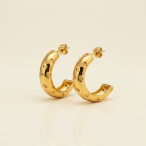 Aretes dorados corazones